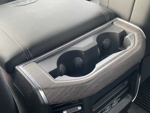 Used 2025 RAM 3500 Laramie image 36