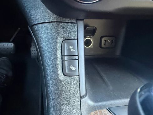Used 2017 GMC Acadia SLE AWD/4WD image 20