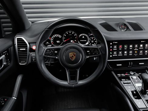 Certified 2023 Porsche Cayenne S Platinum AWD/4WD image 18
