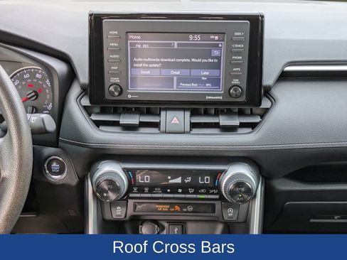 Used 2022 Toyota RAV4 XLE w/ Convenience Package FWD image 21
