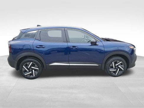 New 2026 Nissan Kicks SV FWD image 7