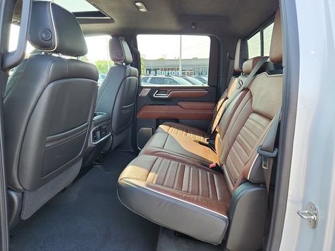 Certified 2024 GMC Sierra 2500 Denali Ultimate w/ Max Trailering Package AWD/4WD image 10