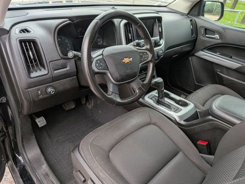 Used 2021 Chevrolet Colorado LT w/ LT Convenience Package RWD image 11