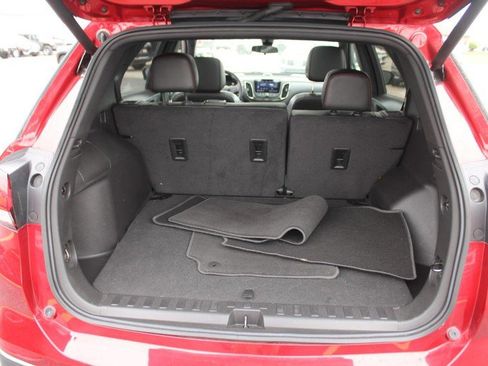 Used 2023 Chevrolet Equinox RS image 6
