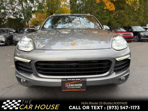 Used 2017 Porsche Cayenne S image 4
