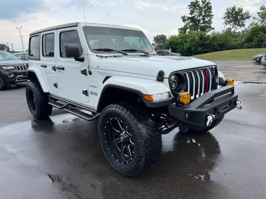 Used 2018 Jeep Wrangler Unlimited Sahara AWD/4WD image 7