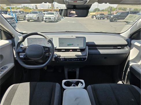 Used 2024 Hyundai Ioniq 5 SEL AWD/4WD image 5