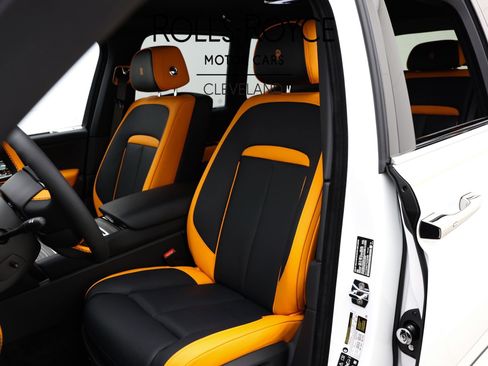 New 2026 Rolls-Royce Cullinan AWD/4WD image 2
