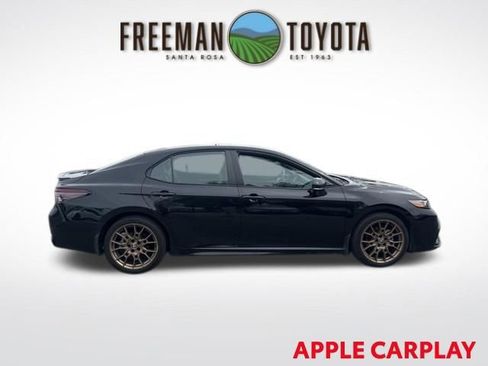 Used 2024 Toyota Camry SE image 4