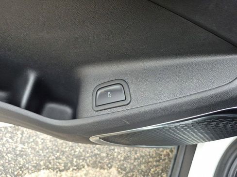 Used 2024 GMC Acadia Elevation w/ Luxury Package image 19