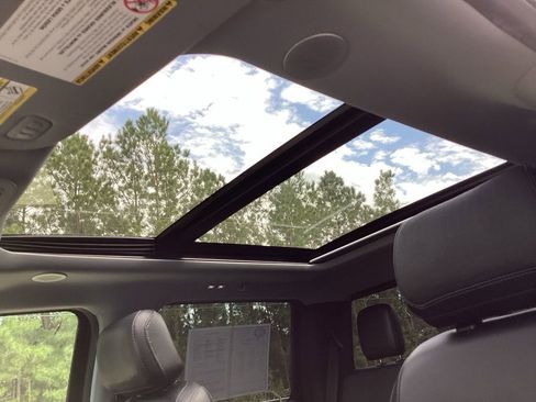 Used 2023 Ford F250 Lariat w/ Lariat Ultimate Package image 76