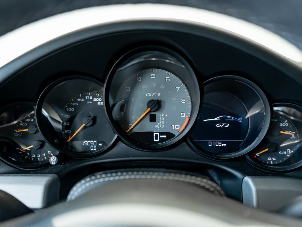 Certified 2014 Porsche 911 GT3 RWD image 18
