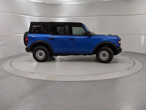 New 2025 Ford Bronco 4-Door image 2