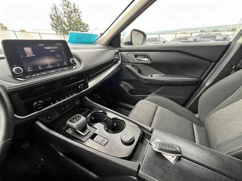 Used 2025 Nissan Rogue SV AWD/4WD image 23