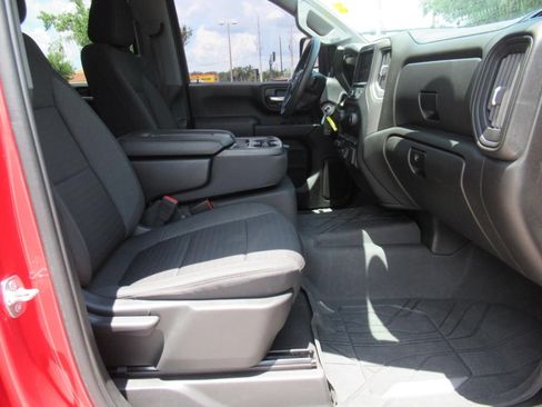 Used 2022 Chevrolet Silverado 2500 Custom w/ Custom Convenience Package AWD/4WD image 10