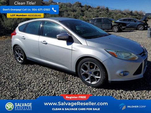 Used 2014 Ford Focus SE w/ Equipment Group 201A FWD image 5