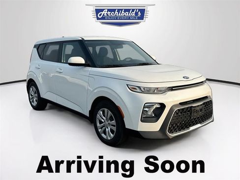 Used 2021 Kia Soul LX FWD image 1