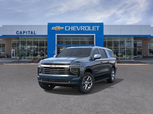 New 2026 Chevrolet Suburban Premier AWD/4WD image 8