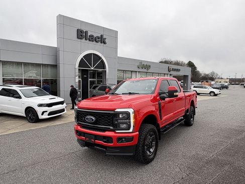 Used 2023 Ford F250 Lariat w/ Lariat Ultimate Package image 2