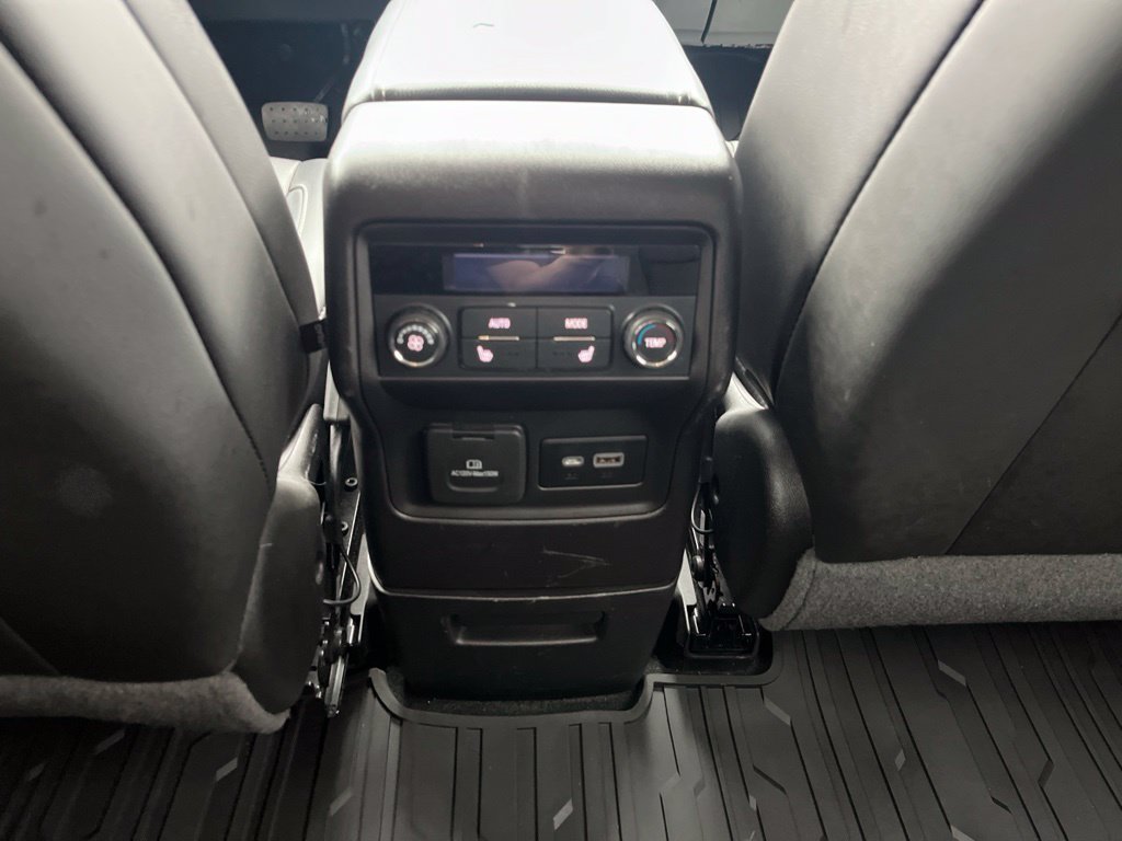 Used 2022 GMC Acadia Denali w/ GMC Pro Grade Package AWD/4WD image 24