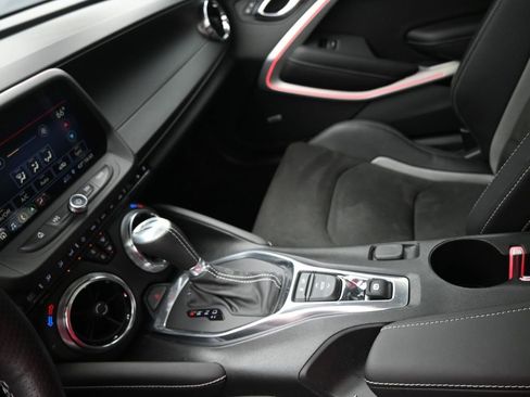 Used 2019 Chevrolet Camaro SS image 20