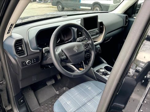 Used 2024 Ford Bronco Sport Heritage w/ Heritage Convenience Package AWD/4WD image 16