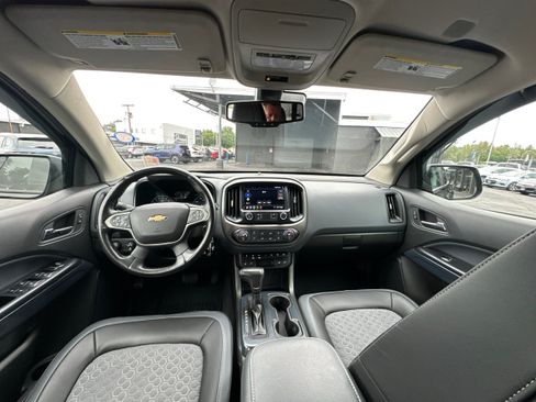 Used 2021 Chevrolet Colorado Z71 w/ Z71 Midnight Edition AWD/4WD image 29