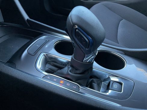 Used 2023 Chevrolet Malibu LT image 34