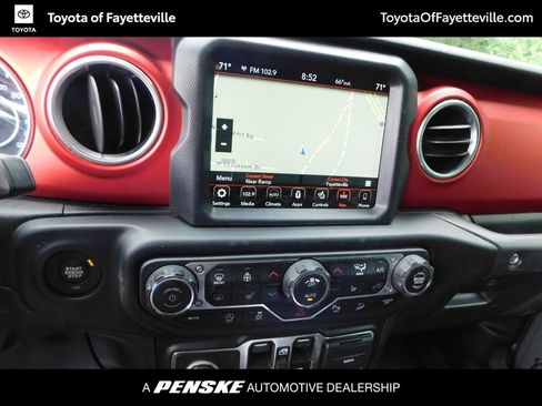 Used 2020 Jeep Wrangler Unlimited Rubicon AWD/4WD image 9