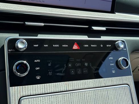 New 2026 Genesis GV80 3.5T Prestige AWD/4WD image 17