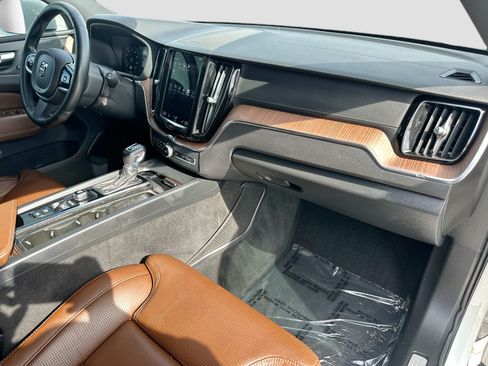 Used 2021 Volvo XC60 T5 Inscription w/ Protection Package Premier FWD image 30