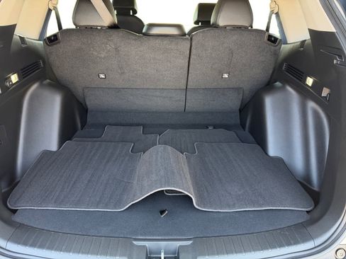 Used 2025 Honda CR-V EX-L image 4