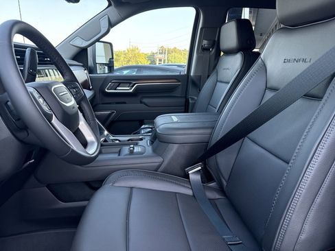 New 2026 GMC Sierra 3500 Denali w/ Denali Reserve Package image 5