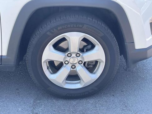 Used 2020 Jeep Compass Latitude FWD image 28