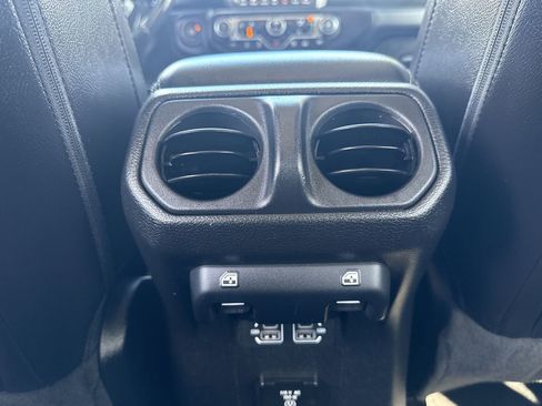 Used 2021 Jeep Wrangler Unlimited Sahara w/ Uconnect 4C Nav & Sound Group image 20