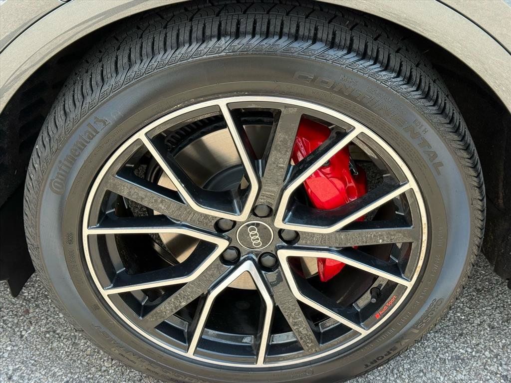 Certified 2023 Audi SQ5 Prestige w/ Prestige Package AWD/4WD image 9