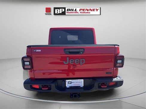 Used 2020 Jeep Gladiator Rubicon image 3