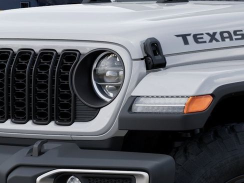 New 2026 Jeep Gladiator Sport AWD/4WD image 6