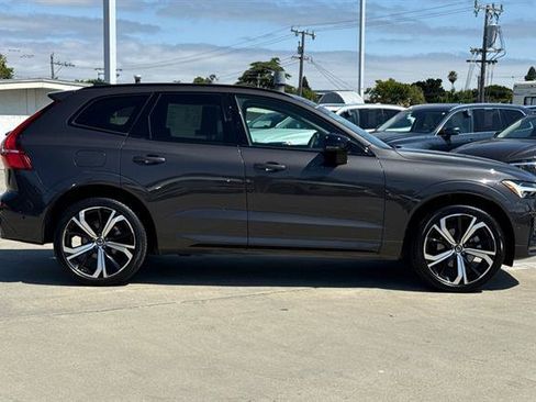 Certified 2023 Volvo XC60 B5 Ultimate w/ Climate Package AWD/4WD image 2