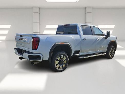 New 2026 GMC Sierra 3500 Denali image 5