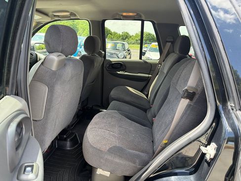 Used 2004 Chevrolet TrailBlazer LT w/ LT Package 1 AWD/4WD image 12