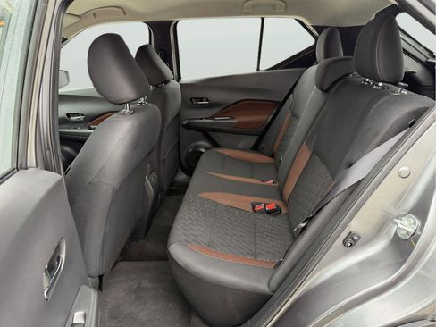 Used 2023 Nissan Kicks SR image 13