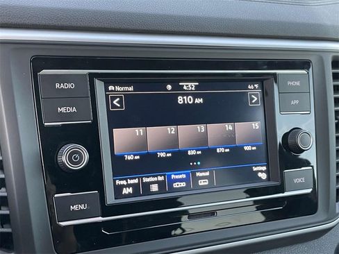 Used 2022 Volkswagen Atlas Cross Sport SE image 28