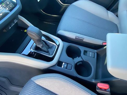 Used 2025 Subaru Forester Premium image 22