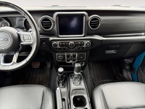 Used 2020 Jeep Wrangler Unlimited Sahara w/ Uconnect 4C Nav & Sound Group AWD/4WD image 11
