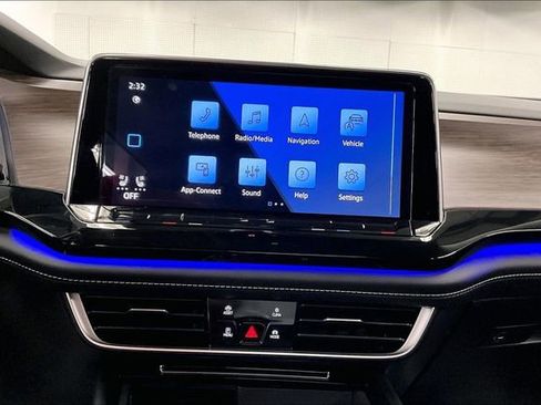 Used 2025 Volkswagen Atlas SEL Premium R-Line image 31