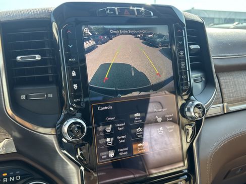 Used 2019 RAM 1500 Limited AWD/4WD image 39