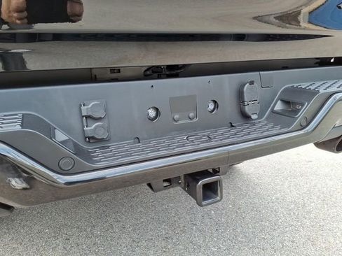 Used 2025 RAM 1500 Limited AWD/4WD image 13