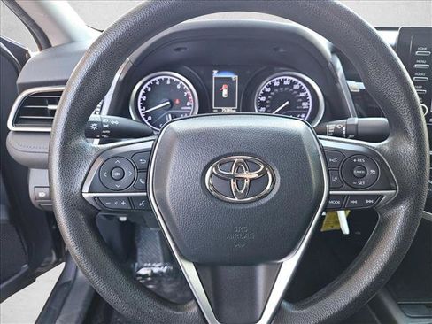 Used 2022 Toyota Camry LE FWD image 12