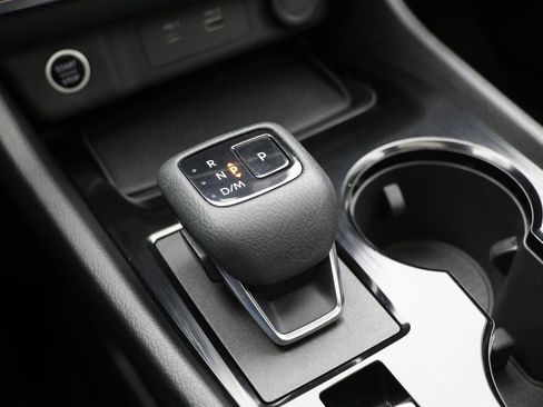 Used 2023 Nissan Rogue SV w/ SV Premium Package image 25